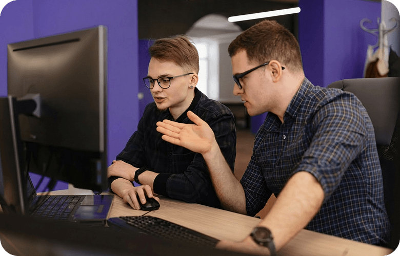 Praxe na reálných úkolech a projektech